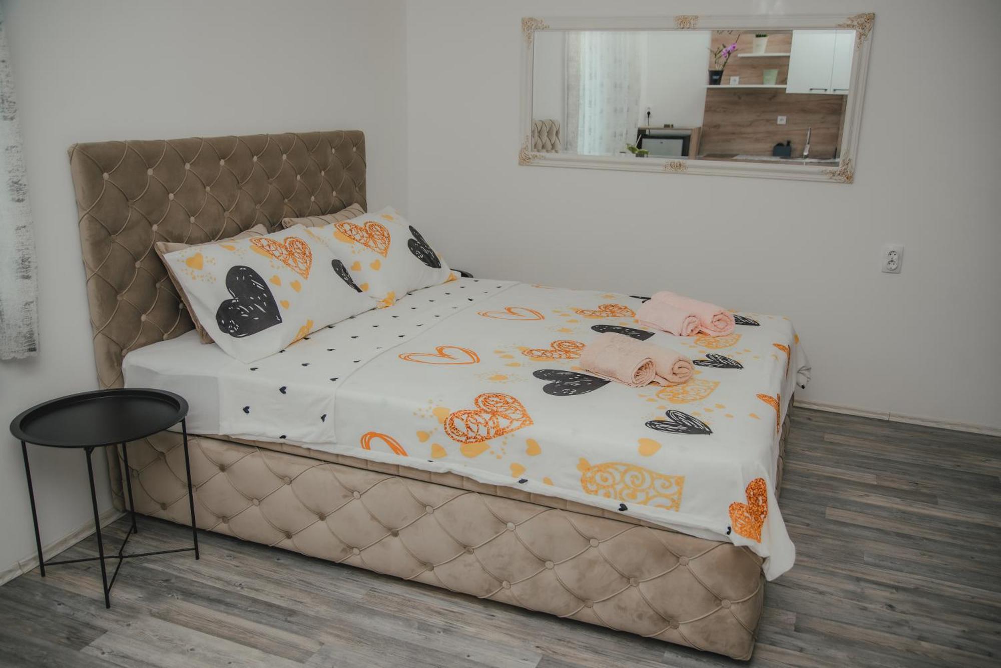 Jes Apartments Лесковац Экстерьер фото