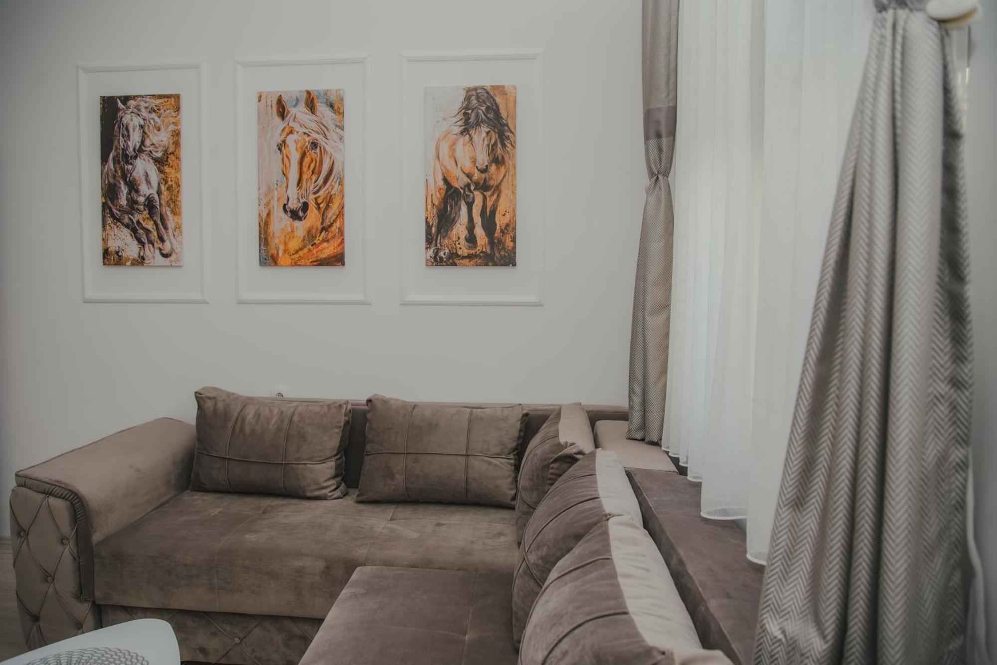 Jes Apartments Лесковац Экстерьер фото